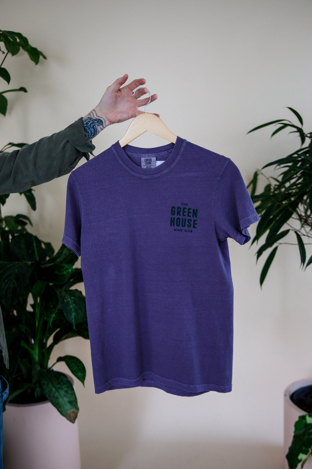 Leo Wine Club Tee